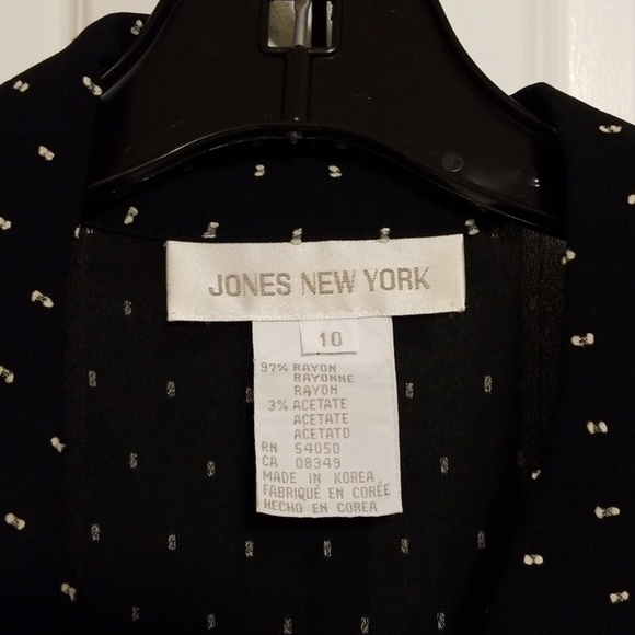 Top - Picture 4 of 8